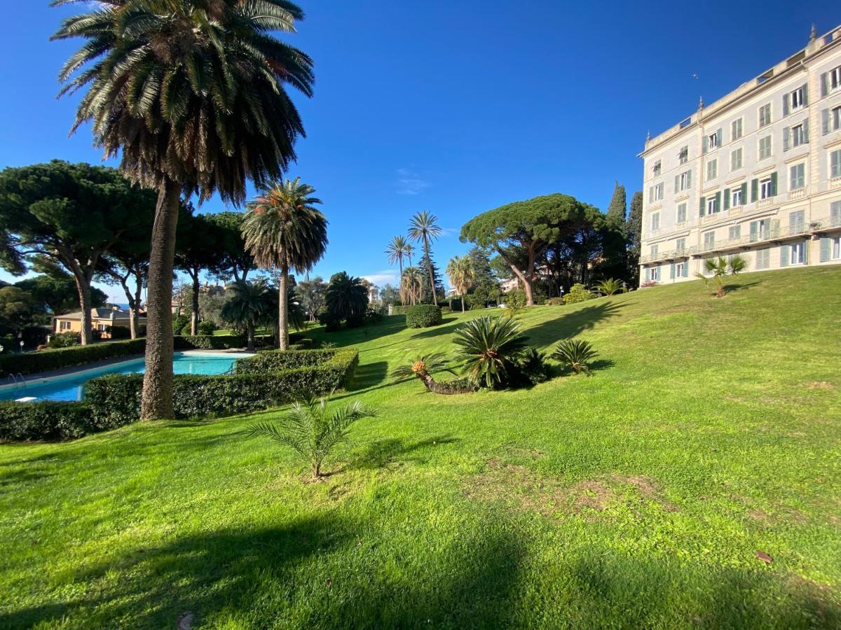 Casaviva-Stylish Trilo With Ac-Shared Pool-Parking Lejlighed Genova Eksteriør billede