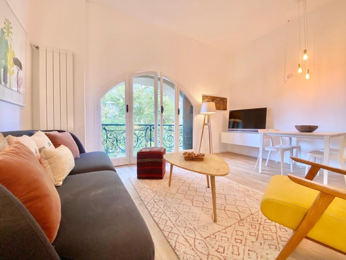 Casaviva-Stylish Trilo With Ac-Shared Pool-Parking Lejlighed Genova Eksteriør billede