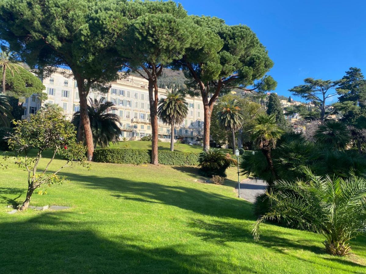 Casaviva-Stylish Trilo With Ac-Shared Pool-Parking Lejlighed Genova Eksteriør billede
